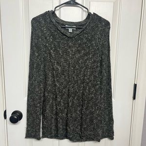 Wind River sweater size M